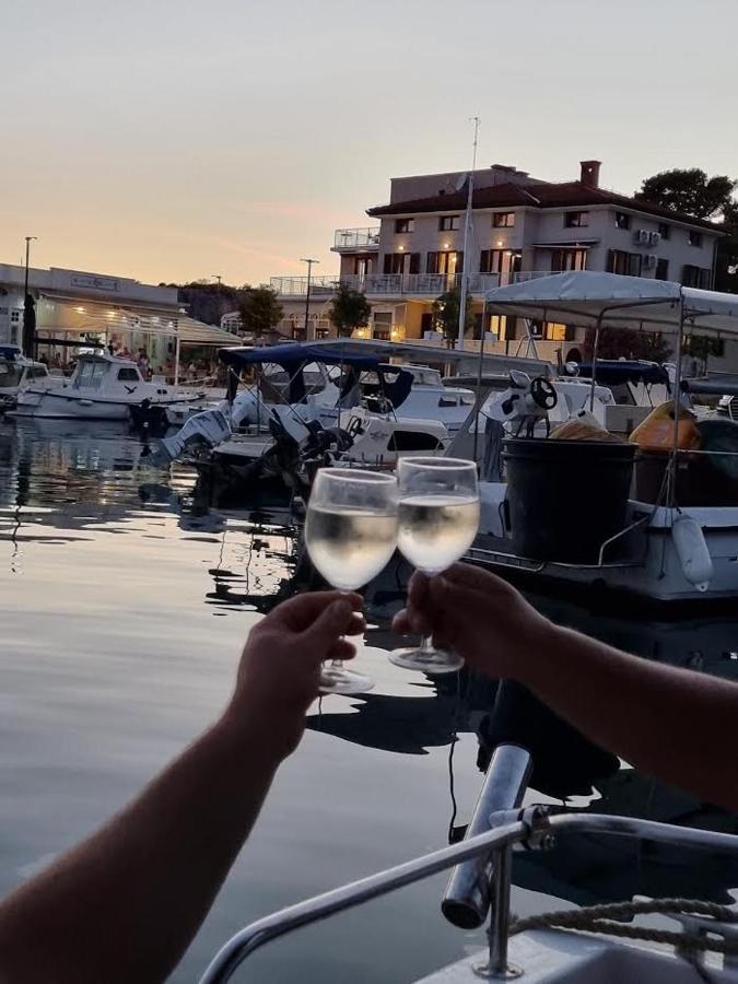 Riva Omisalj