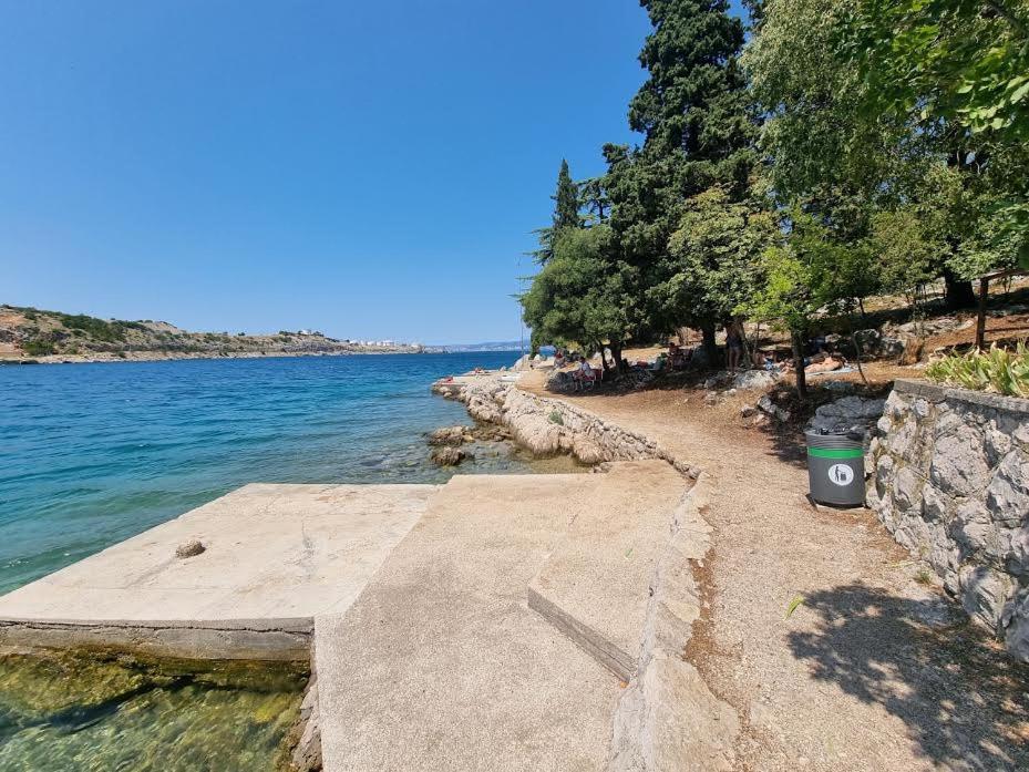 Riva * Omišalj