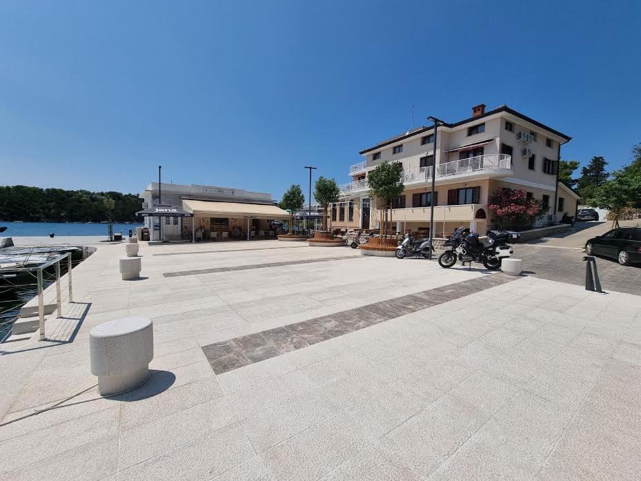 Riva Omišalj